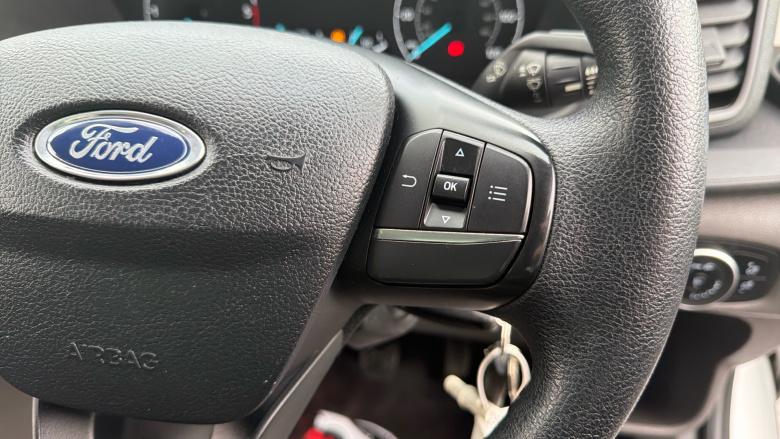 Ford Transit 350 L4 Diesel Fwd 2.0 EcoBlue 130ps Leader Luton Van